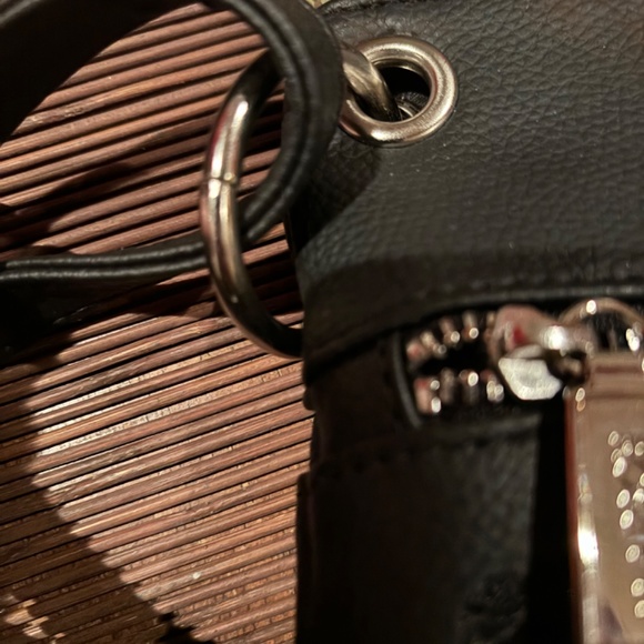 Medium sized Rosetti purse. New. - Picture 6 of 9